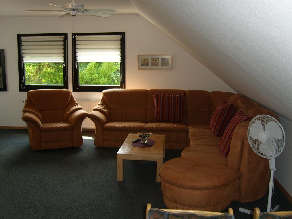 Ferienwohnung Лайхлинген Стая снимка